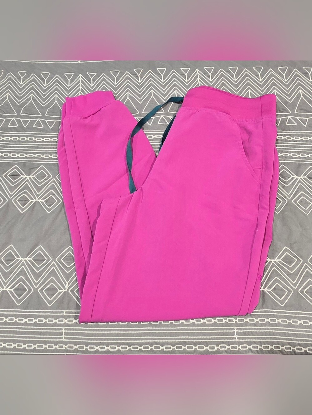 FIGS Zamora Jogger Scrub Pants Size Medium